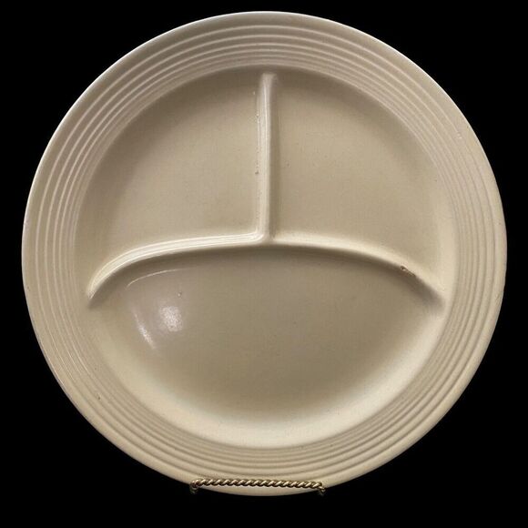 Vintage Fiesta Fiestaware Divided Grill Plate Ivory Compartment 10 1/2" - Picture 1 of 6